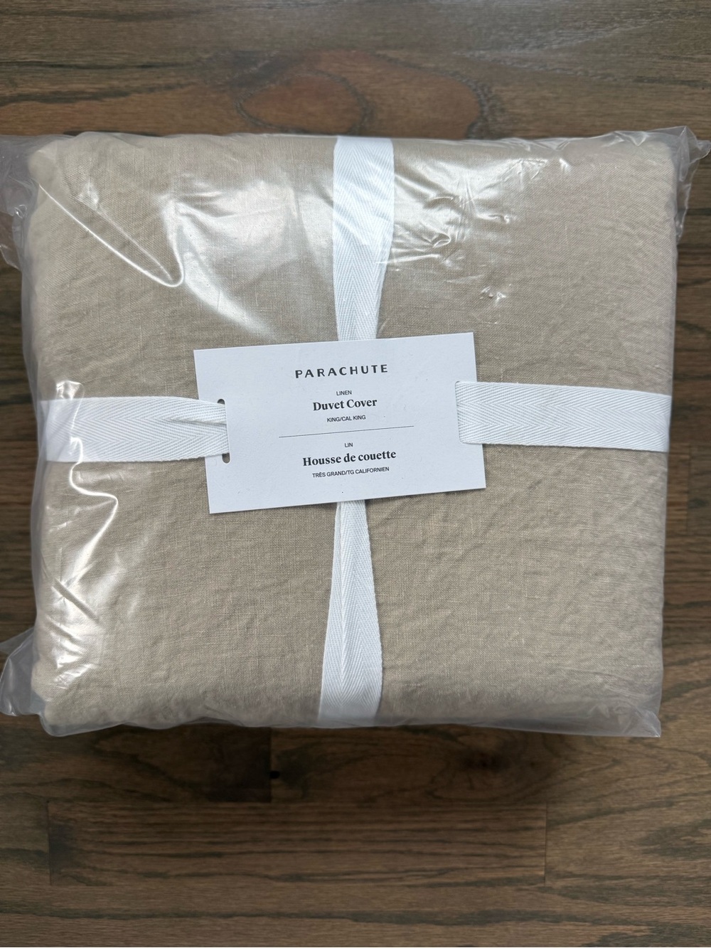 PARACHUTE LINEN DUVET COVER. Color: TOAST, Size: KING/CAL KING